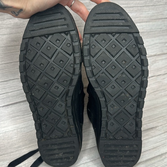 Converse ( Chucks ) All Black leather high top (Monochrome) men’s 9 women 7 - Picture 15 of 16